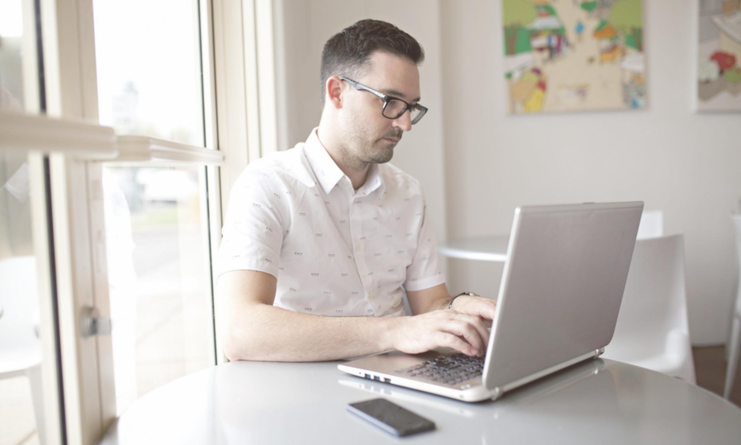 Kurs platformu ve öğrenme süreci görseli