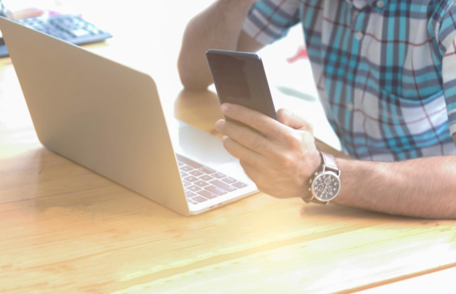 Platform arayüzü ve eğitim materyalleri